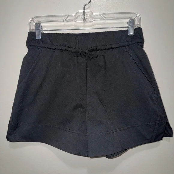 Lululemon Cinchable Waist HR Woven Shorts 3.5 inseam - Picture 3 of 9